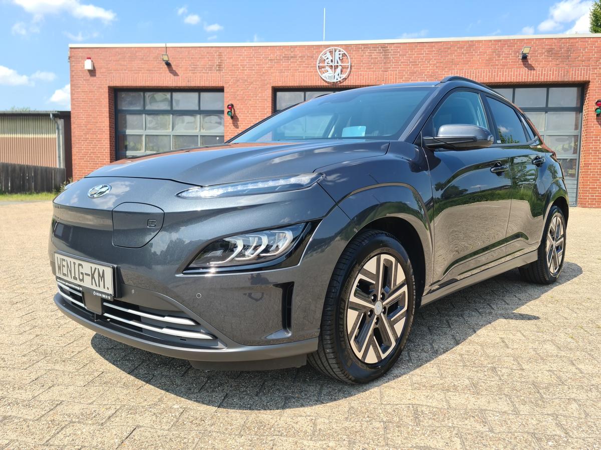 Hyundai Kona Voll LED 3Ph Lader,Krell, Glasdach,Head-up 