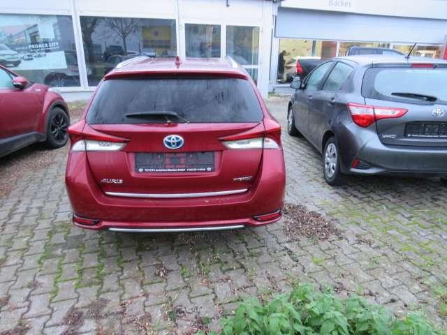 Toyota Auris Hybrid Edition-S+