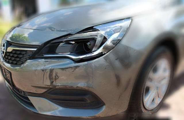 Opel Astra K Sports Tourer Edition *Unfall* Navi LED Apple/An