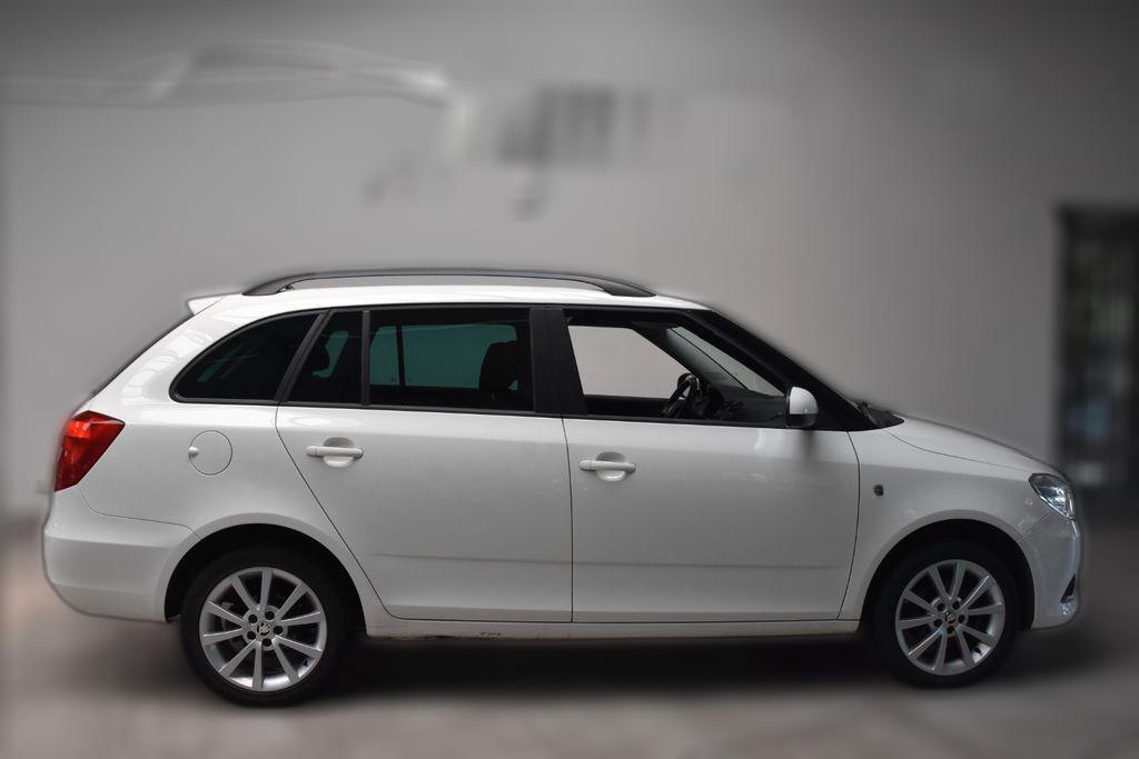 Skoda Fabia Combi Ambition Klimaauto Tempo SHZ PDC